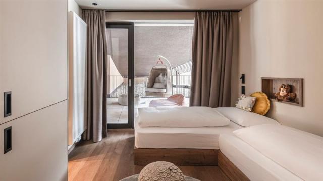 grand-suite-lido-kids-bedroom.jpg