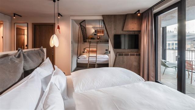 falkensteiner-family-resort-lido-falky-room.jpg