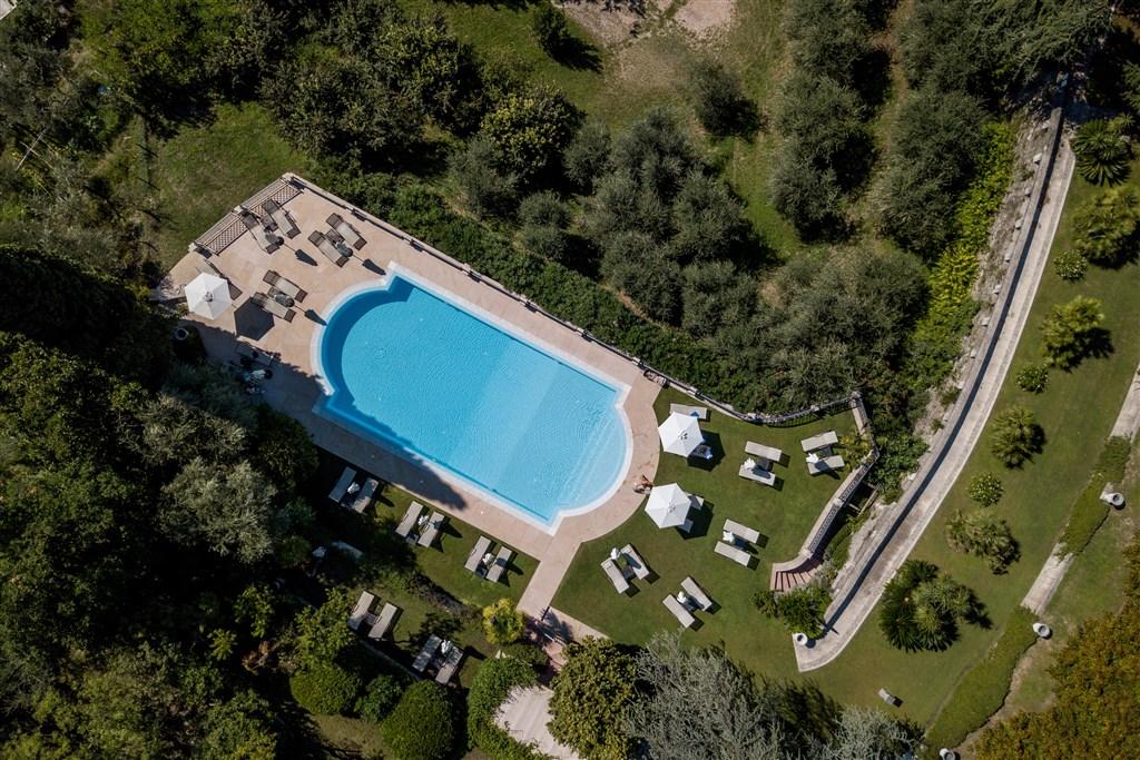 piscina1.jpg