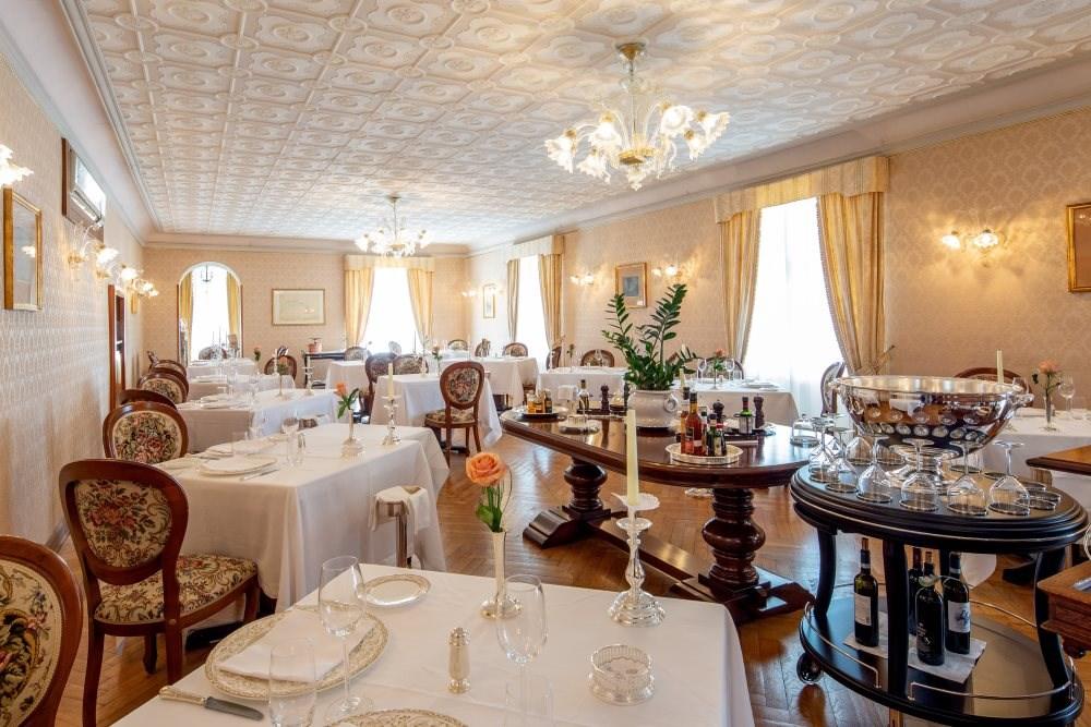 ristorante (2) web.jpg