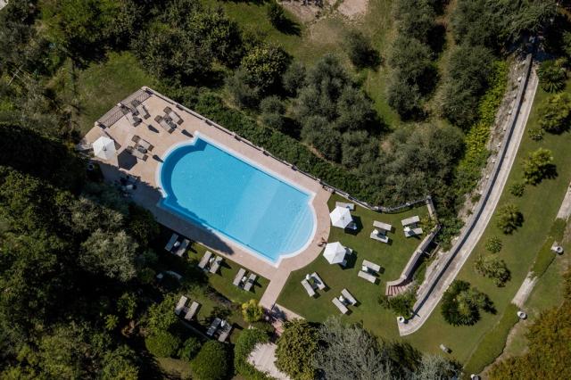 piscina1.jpg