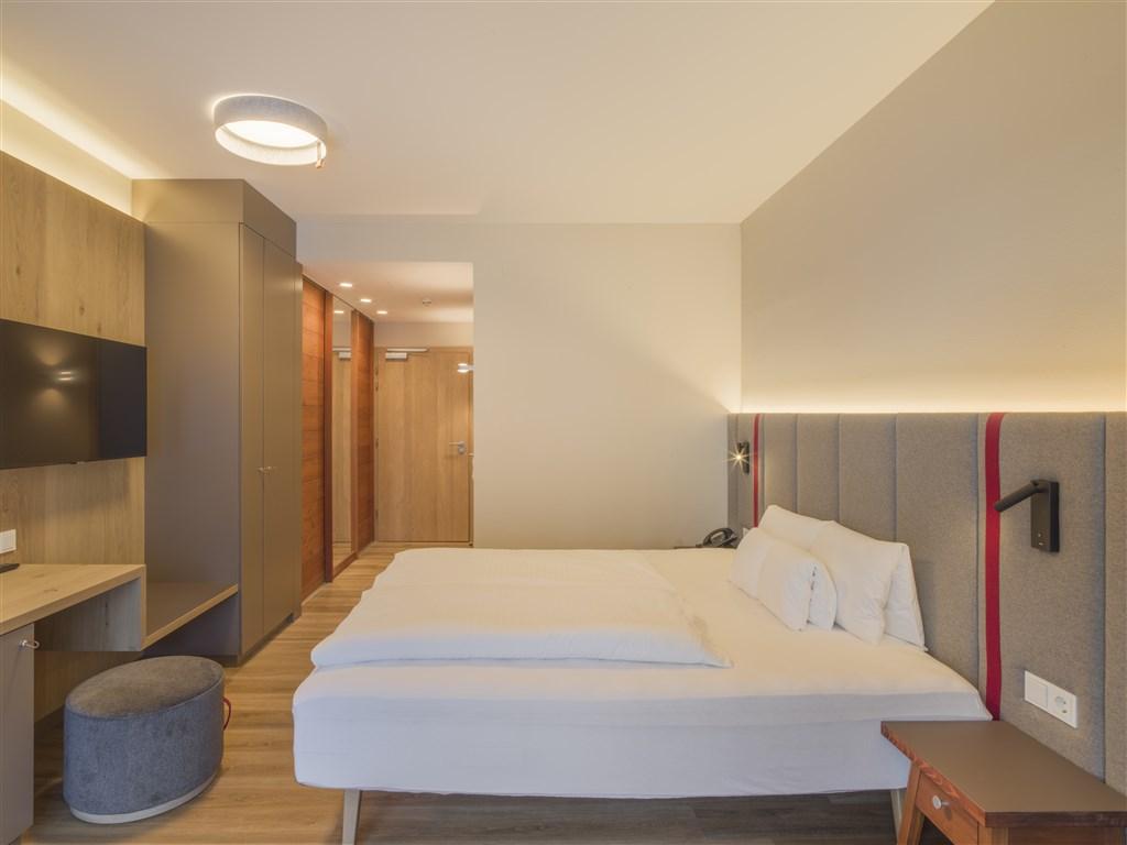 2109lm_falkensteiner-sonnalpe_rooms_B0015528-HDR (1).jpg