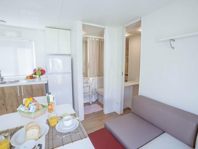 VRN-93884-011 Mobilhome.jpg