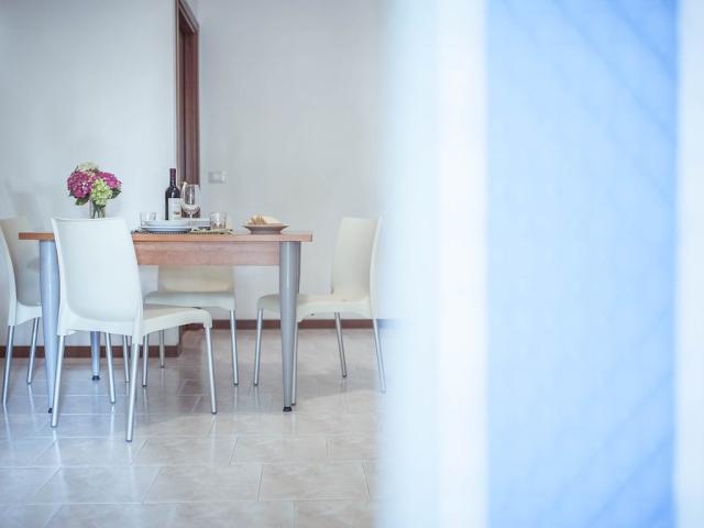 VRN-93884-015 Bilo-Trilo.jpg