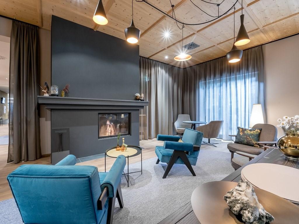 kaminlounge6-hotel-aqua-dome-tirol-therme-laengenfeld.jpg