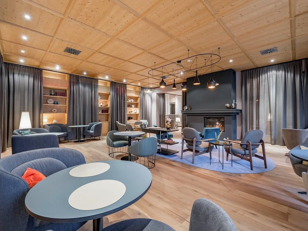 kaminlounge7-hotel-aqua-dome-tirol-therme-laengenfeld.jpg