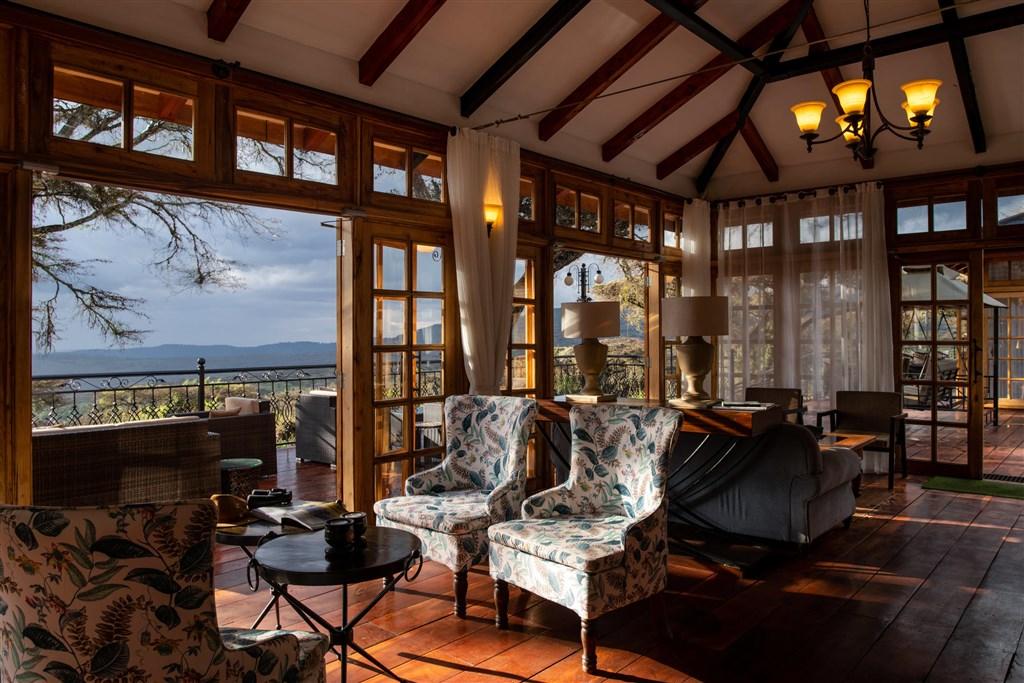 Tanzanie_Ngorongoro_Lions Paw_Bar and Lounge_1.jpg