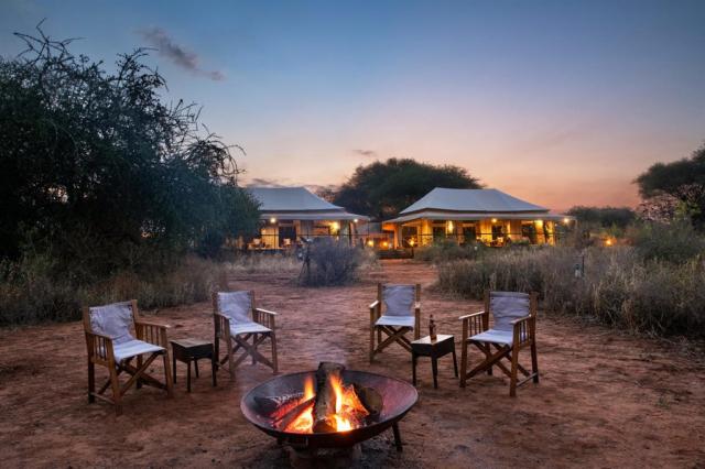 Tanzanie_Tarangire_Nyikani Tarangire Camp_ podvečer.jpg