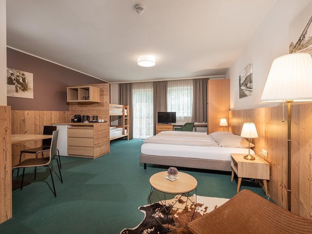 Familienzimmer (3).jpg