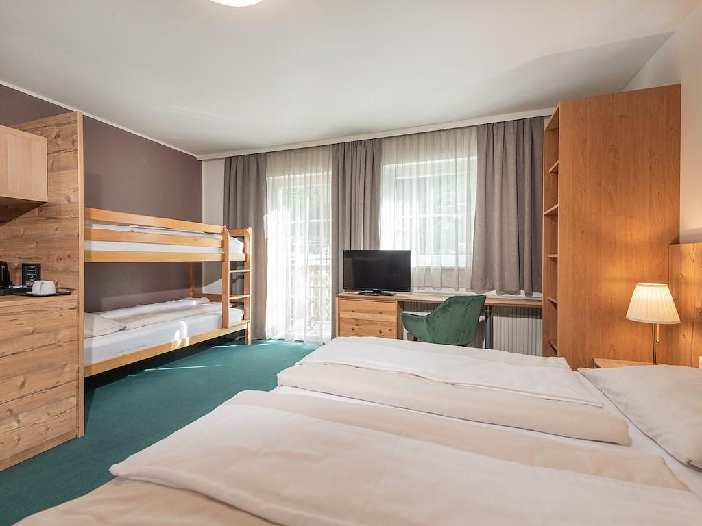 Familienzimmer (4).jpg