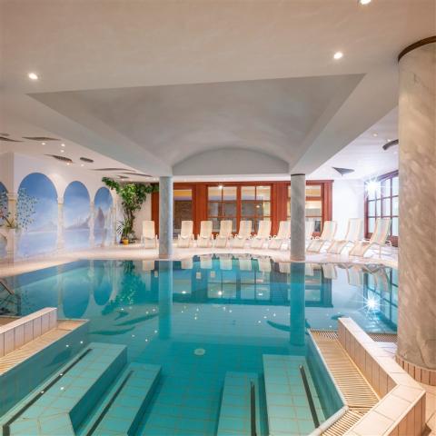 Innenpool (2).jpg
