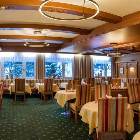 Hotel_Sonnschein_Sonnbergweg_5_Niederau_01_2022_Fruehstuecksrau