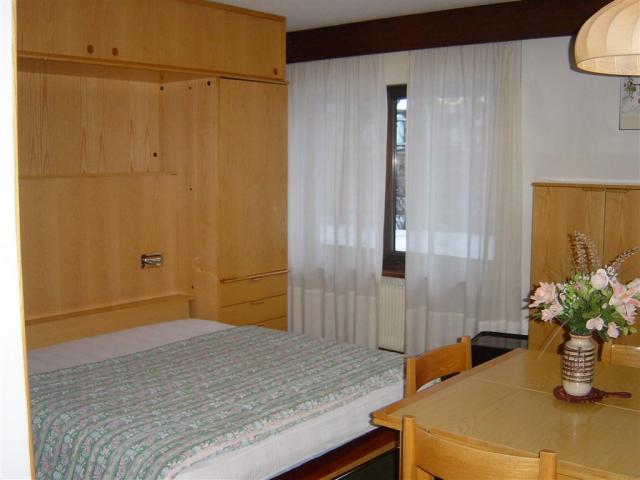 BZO-93023-005.jpg