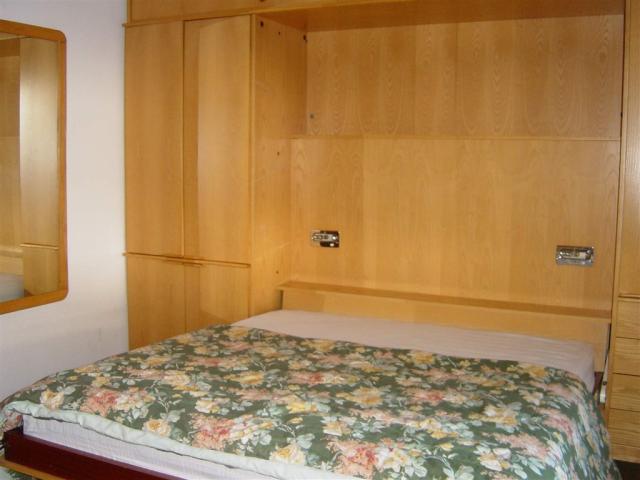 BZO-93023-009.jpg