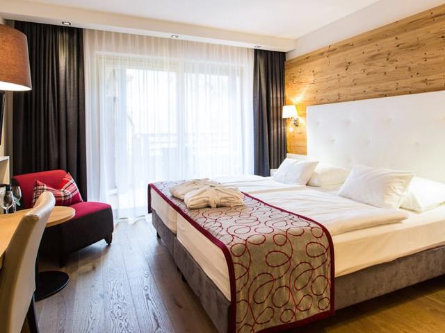 Doppelzimmer Bärenkopf Alpin 1.jpg