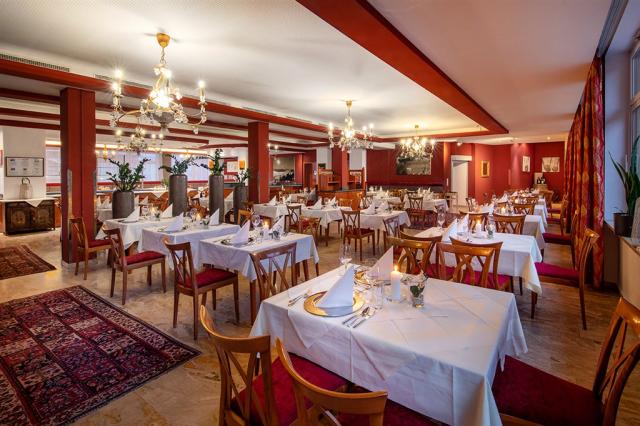 Hotel_Latini_Restaurant.jpg