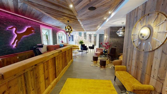 HOTEL-PANTHERA-Rezeption1.jpg