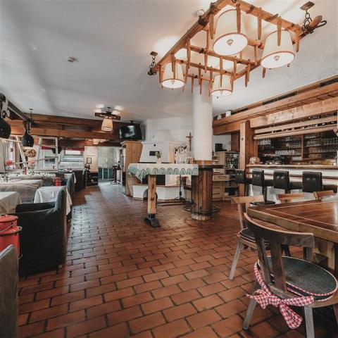 RestaurantAnsichtquer.jpg
