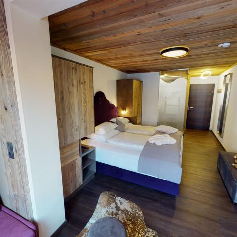 DOPPELZIMMER-SUPERIOR-Zimmer-1.jpg