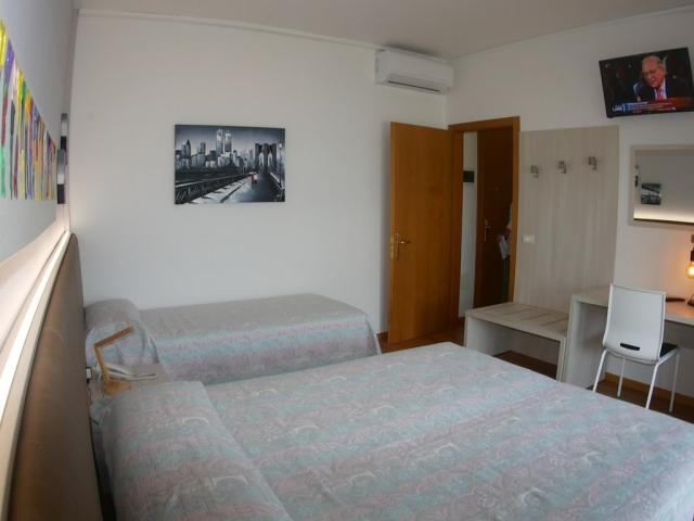 VRN-93750-004 Bilo.jpg