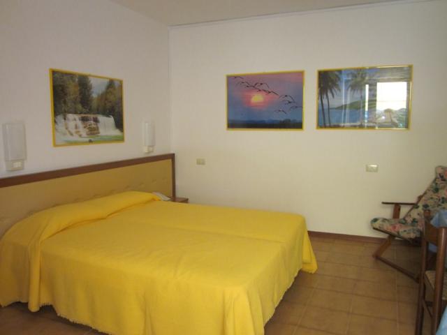 VRN-93750-005.jpg