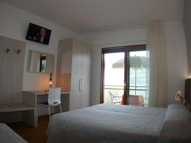 VRN-93750-006 Bilo.jpg