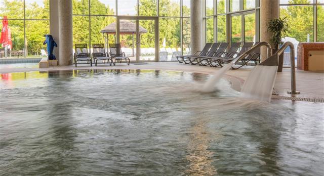 10_spa_adventure_pool.jpg