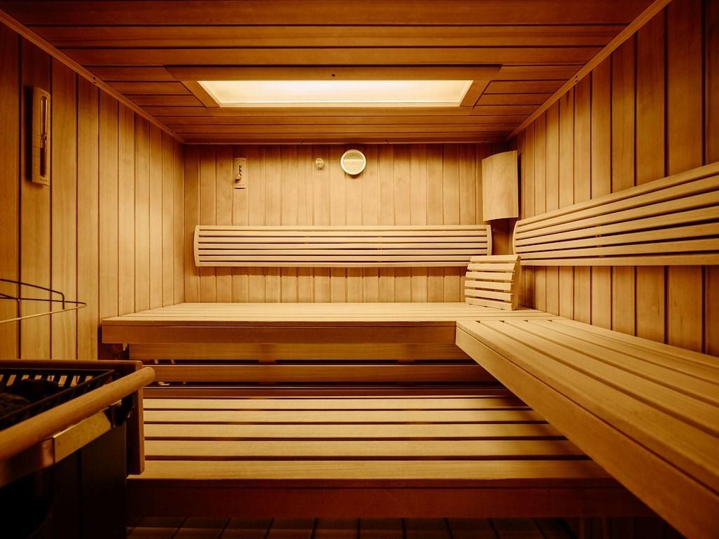 Finnische Sauna.jpg