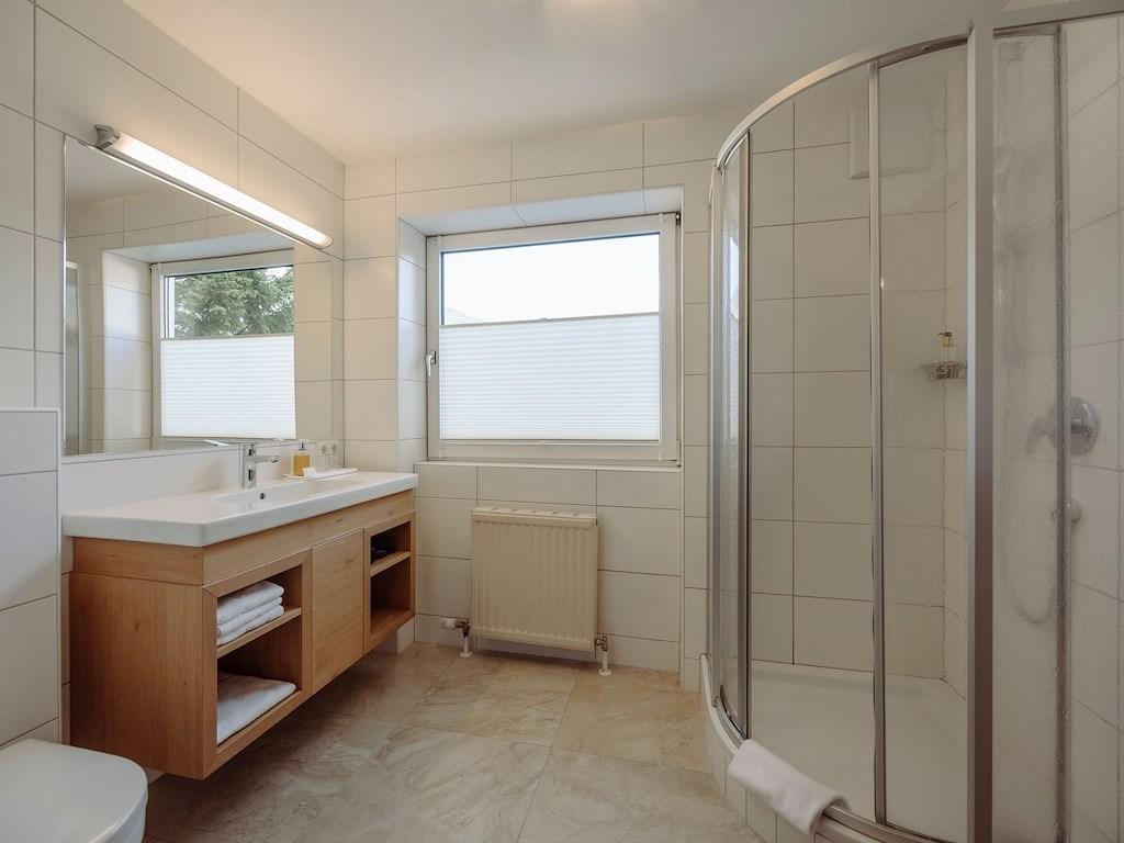 Badezimmer FZ Standard.jpg