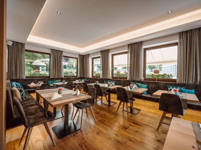 Restaurant.jpg
