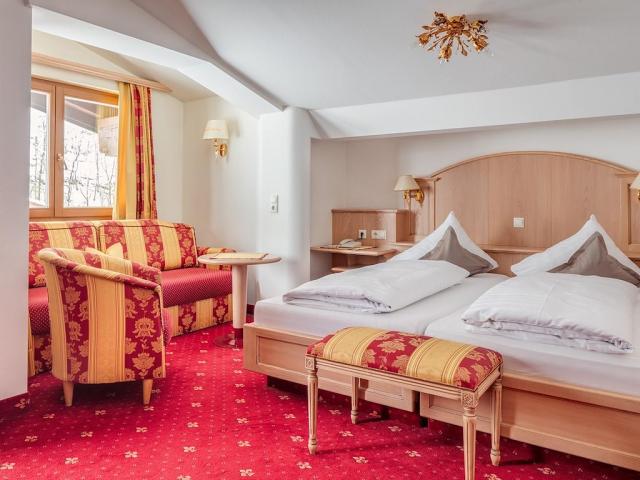 Hotel Fernau 063a Zimmer 405.jpg