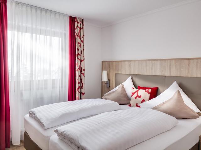 Hotel Fernau 056 Zimmer 316.jpg