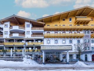 JUFA Alpenhotel Saalbach