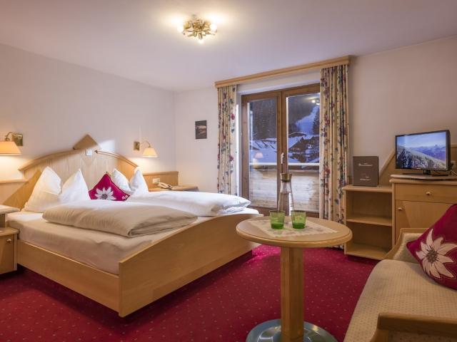 DZ_Hotel_Bichlingerhof_Bichling_105_Westendorf_114_Zimmer1.jpg