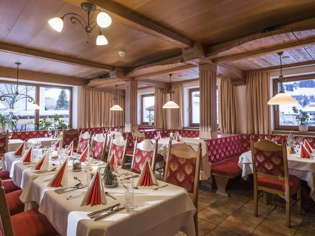 Restaurant_1.jpg