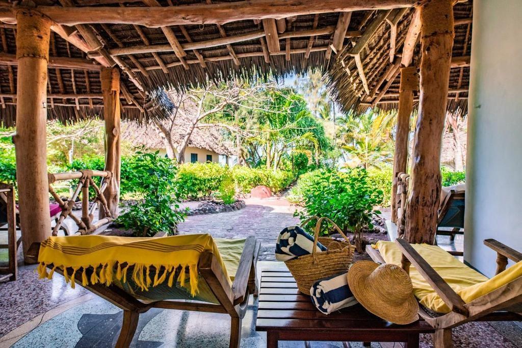 Tanzanie_Zanzibar_Pongwe Beach Hotel_terasa.jpg