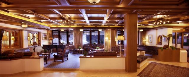 hall-1 copia.jpg