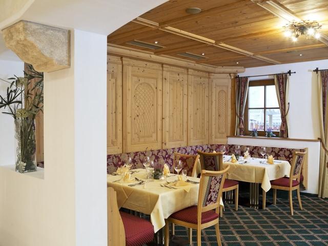 019_Restaurant_03.jpg