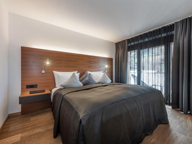 Apartment Deluxe 1 bedroom (1).jpg