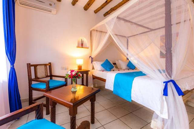 Diani-Sea-Lodge-Comfort-Room-01.jpg
