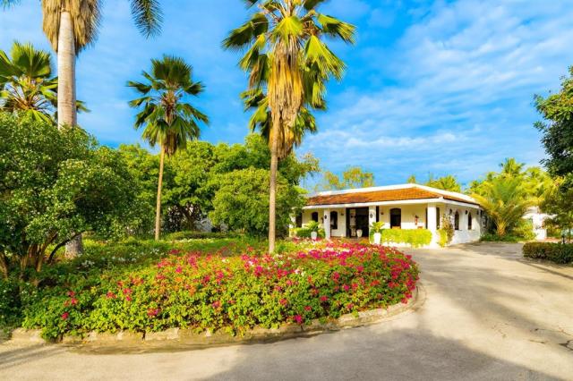 Diani-Sea-Lodge-03.jpg