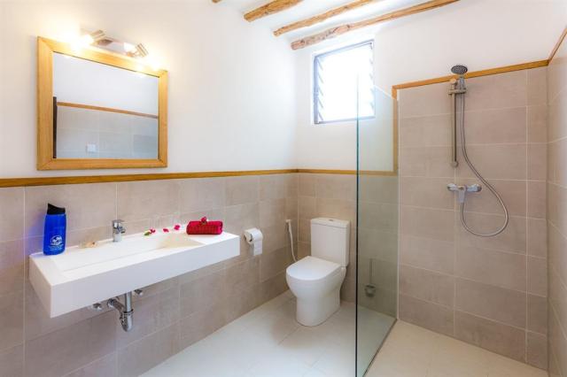 Diani-Sea-Lodge-Comfort-Room-02.jpg