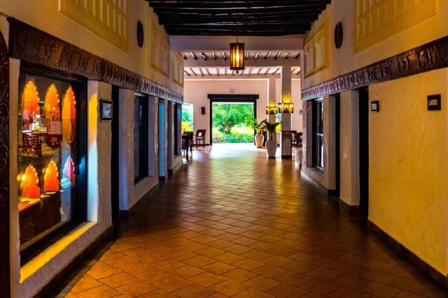 Diani-Sea-Lodge-04.jpg