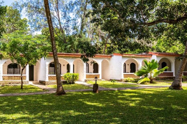 Diani-Sea-Lodge-09.jpg