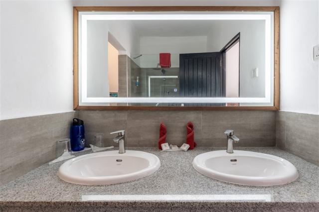 0026-DSR Rooms Aug 2023-_DSC2016-HDR.jpg