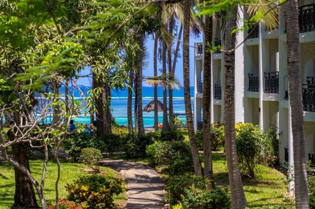 Diani-Sea-Resort-09.jpg