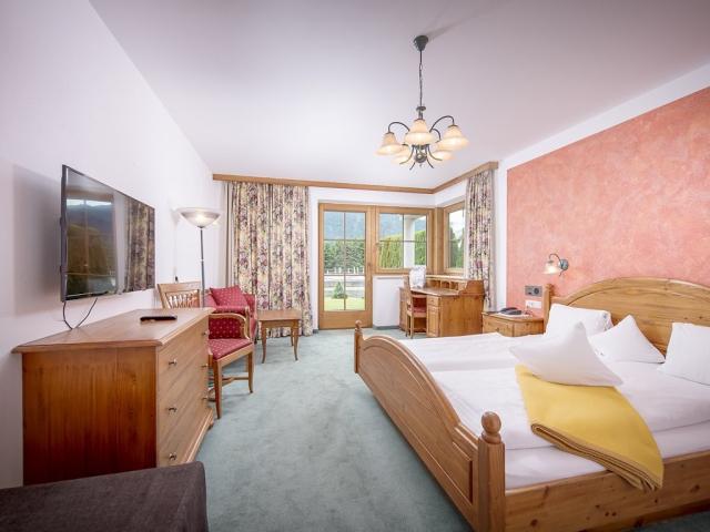 DoppelzimmerFamilotelFurtherwirtHotelKirchdorfInTirolZimmer (10