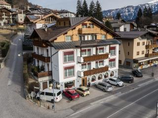 Eccher