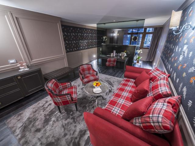 BZO-03696-Rooms-J.suite 5.jpg
