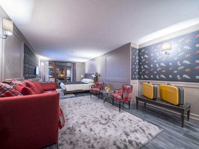 BZO-03696-Rooms-junior suite.jpg